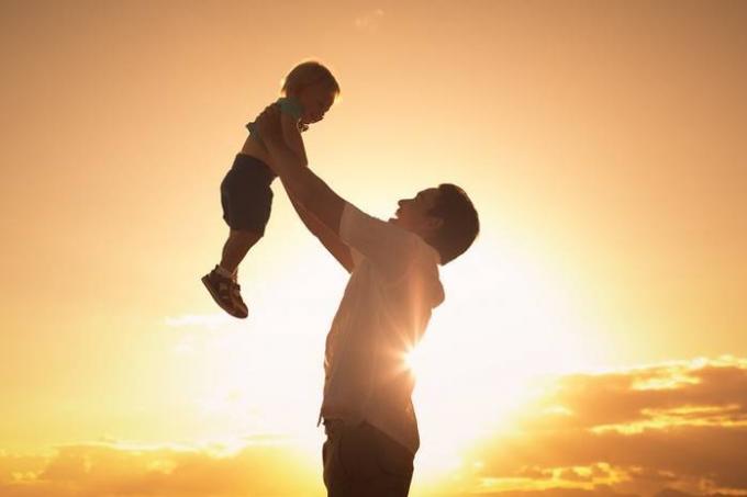 Lone fedre: 6 stjerners pappaer som oppdrar barna sine alene