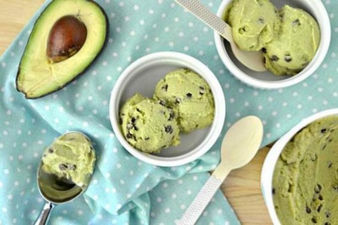 Hva du skal lage mat når du mister vekt på diett: avokado-is