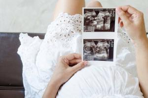 Hvorfor drømmer en kvinne om graviditet fra en drømmebok: en fullstendig tolkning av søvn