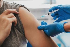 TOPP 4 nye myter om vaksinasjon mot COVID-19: tilbakevisning av helsedepartementet