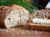 Hvordan koke havregryn brød uten elting, og hva dens fordeler