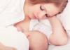 Natt feedings: 5 tips, hvis barnet er alltid henger på brystet