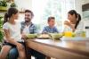 Hvorfor det er bra å spise frokost med hele familien