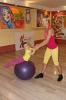 Rullende baller: 7 Fitball-øvelser for barn