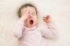 Hvordan forbedre søvnen til en nyfødt: 5 tips fra en søvnlege