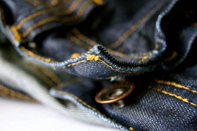 Alphabet needlewoman: hvordan å passe trange jeans på en figur