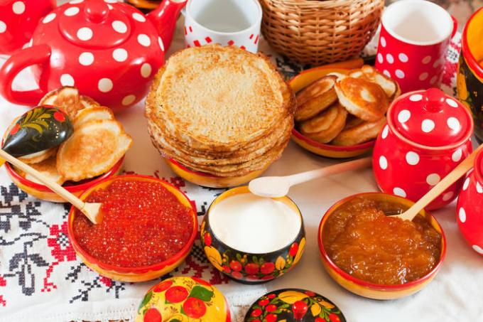 Topp 8 retter på Pancake Day: hva du skal lage mat, med unntak av pannekaker